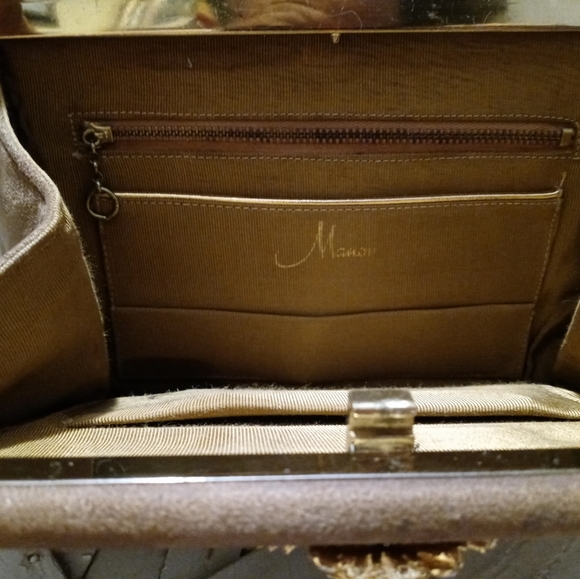๐๐MANON VERY RARE VINTAGE PURSE ๐ A NICE GIFT GIVING!!!๐ - Picture 8 of 16